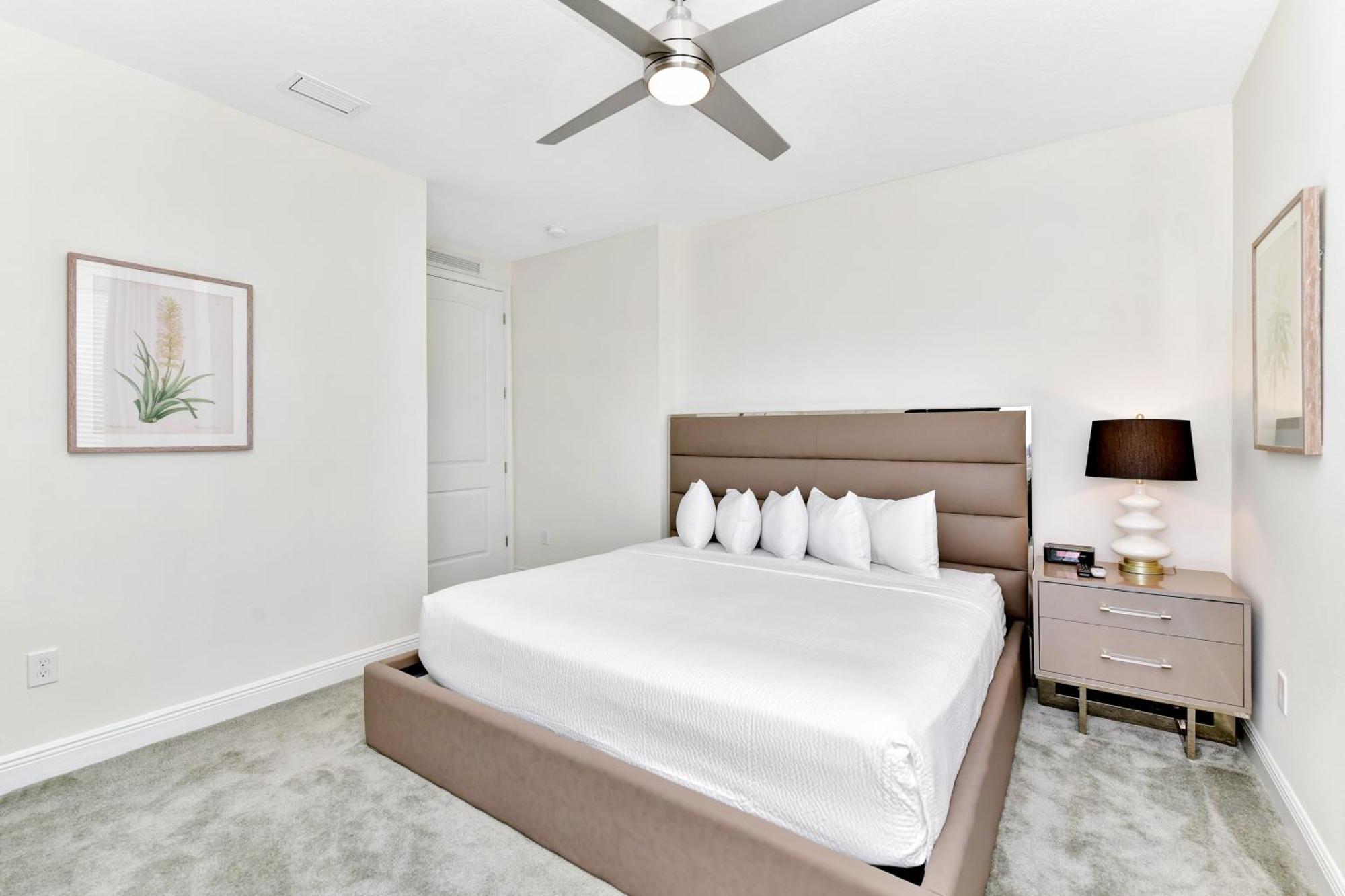 Swanky Six Bedroom With Private Pool Near At Encore By Rentyl - 7394mr Holiday home *