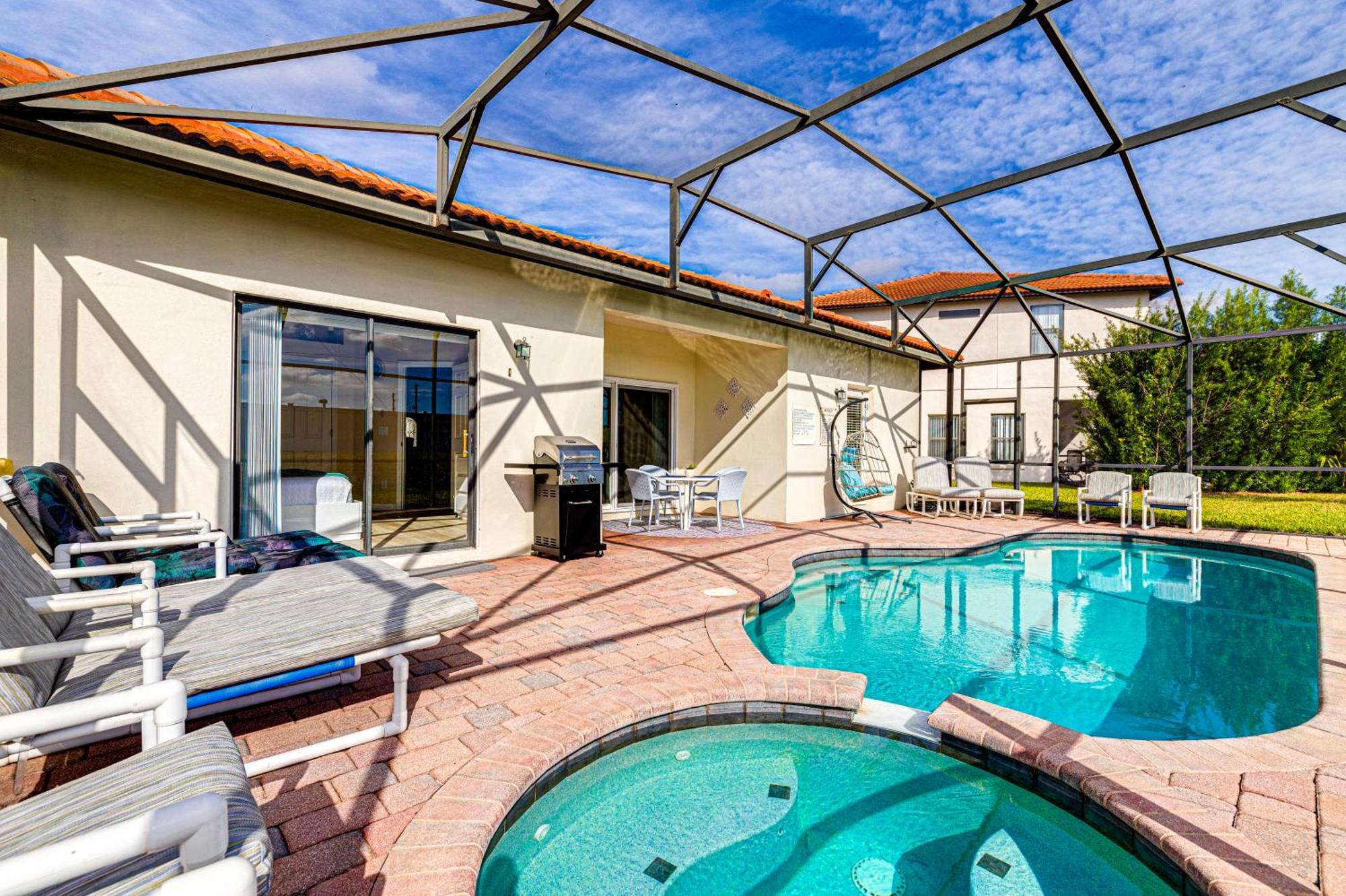 Dream - New 4br/3ba - 6 Miles From Villa *