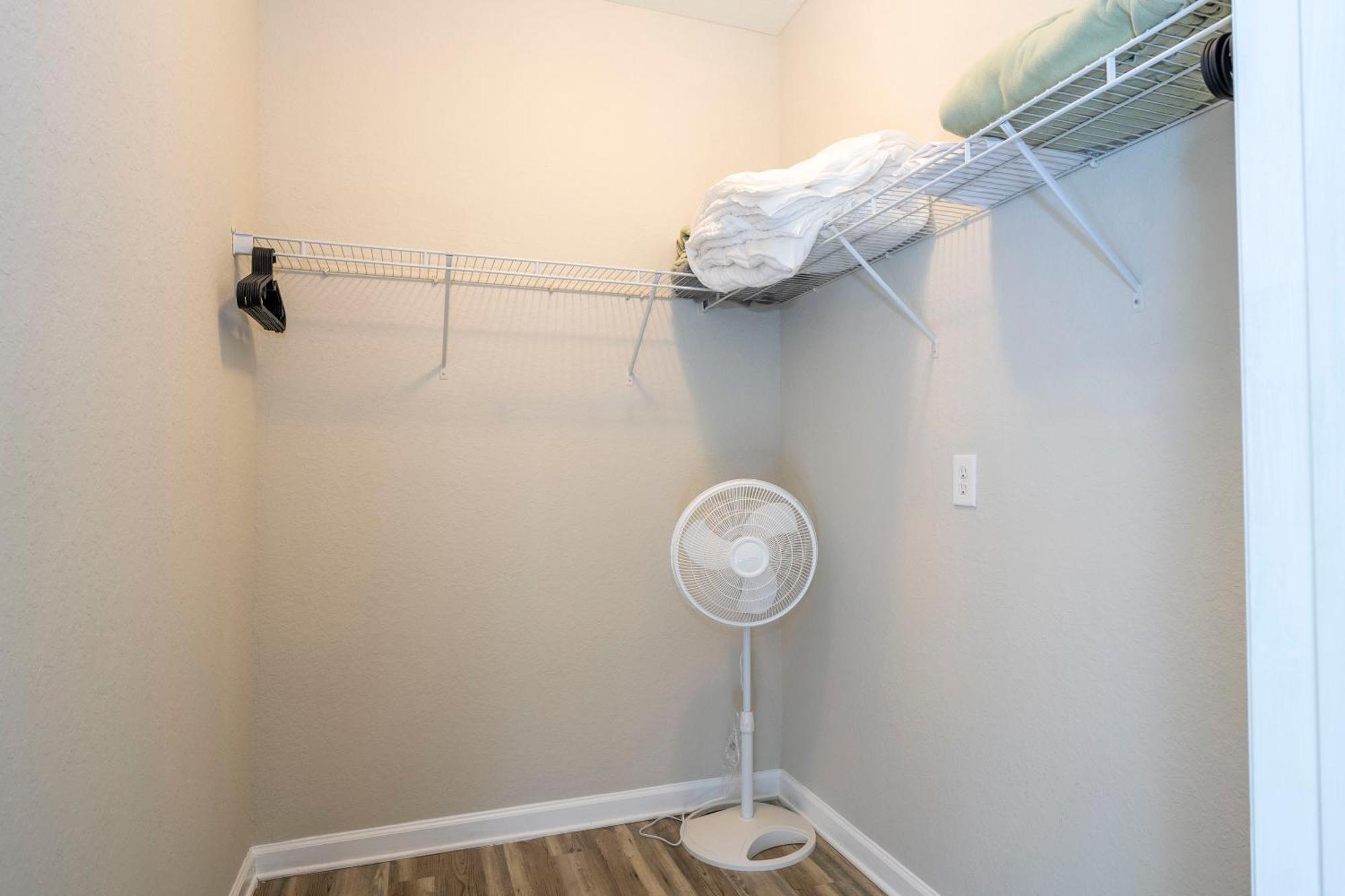 Renovated 4br 5min Conv Center *