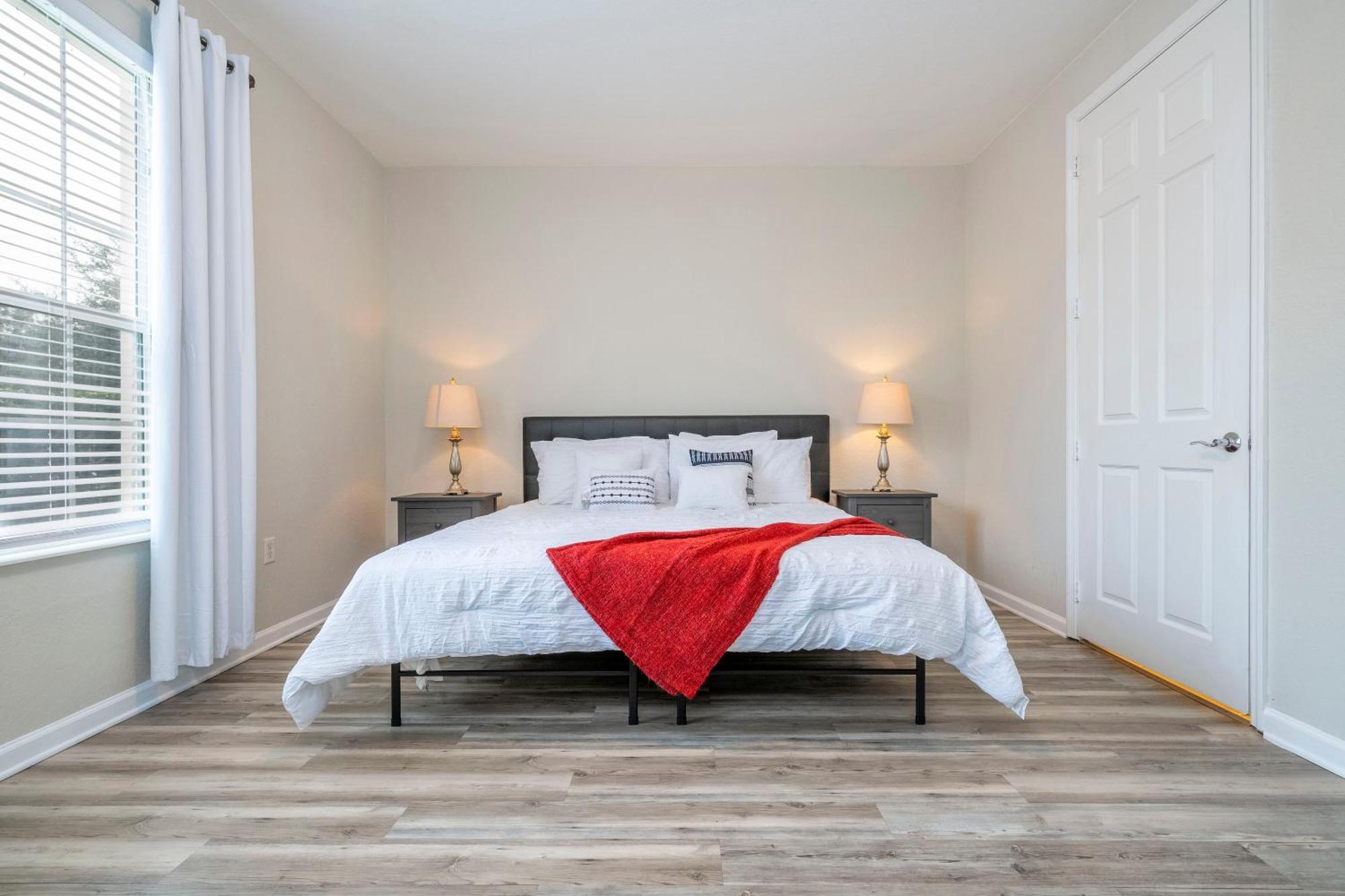 Renovated 4br 5min Conv Center * Orlando