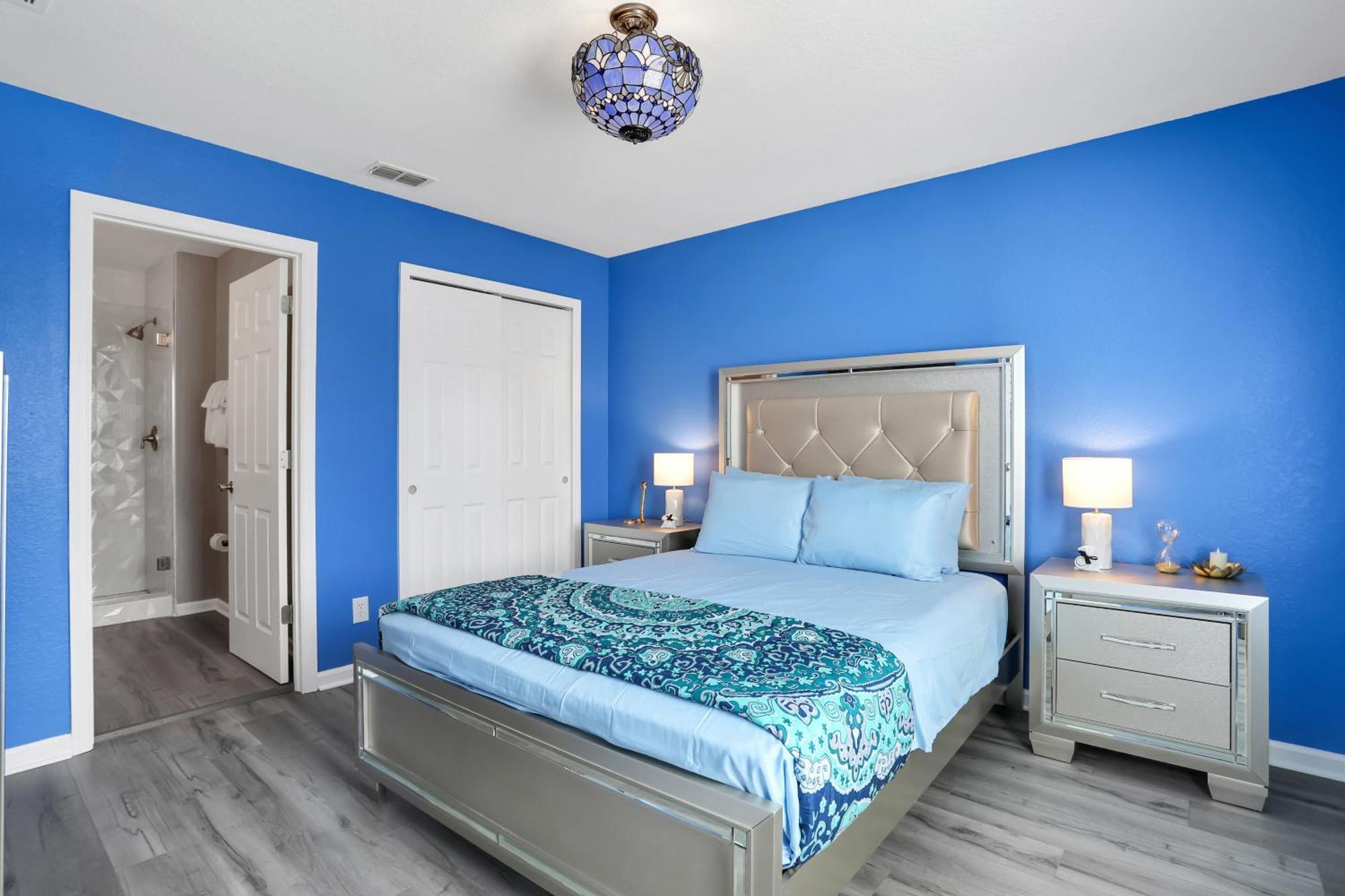 Themed Luxury 6br Getaway With Amenities Villa