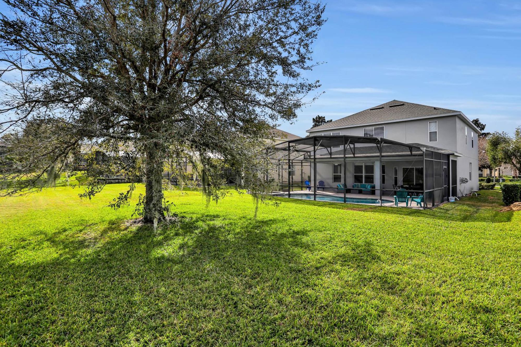 Villa Themed Luxury 6br Getaway With Amenities