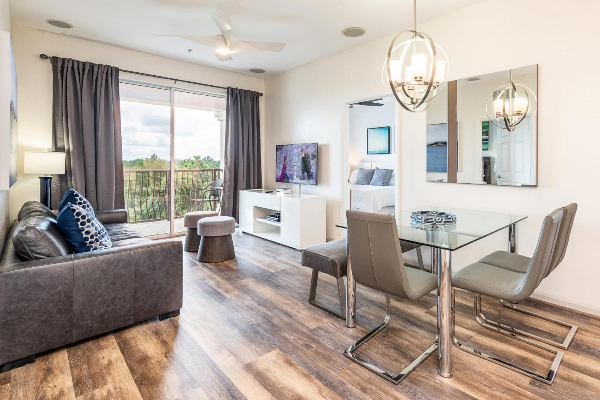 Pool*top Floor*forest Views*balcony*vistacay