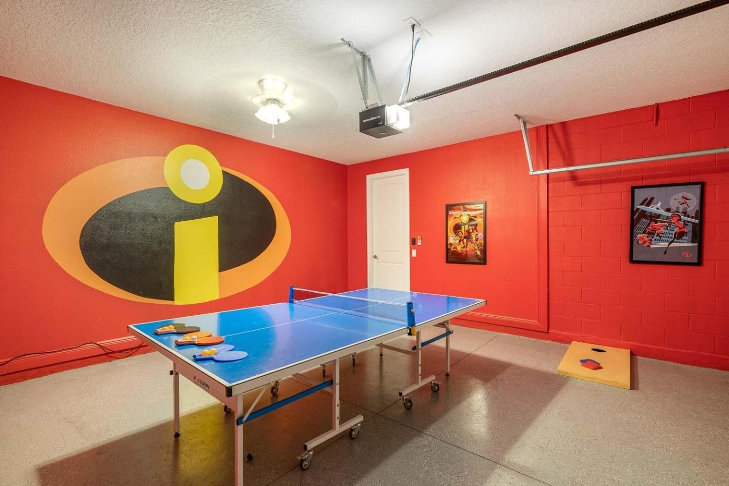 Ec464 - Incredible With Themed Games At Encore * Orlando