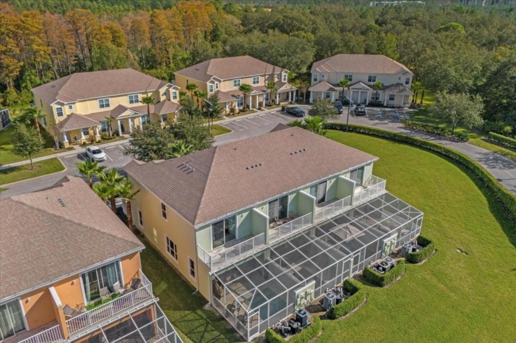 3 Bedrooms- 3 Bathrooms- The Retreat 1521 Rc Orlando