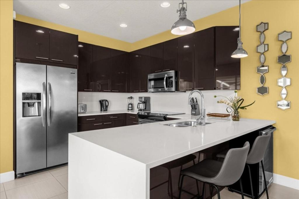 3 Bedrooms- 3 Bathrooms- The Retreat 1521 Rc