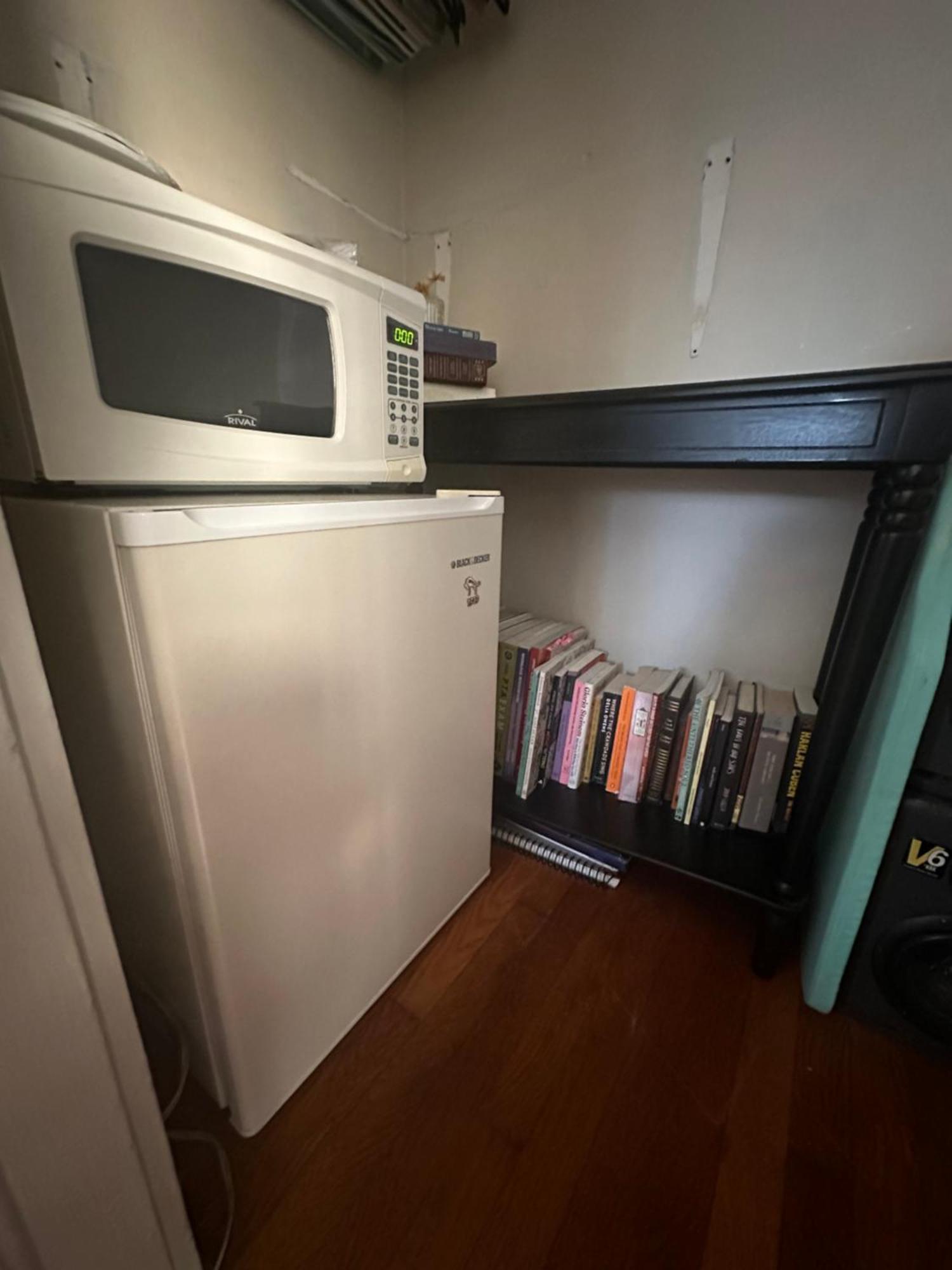 Beautiful Private With King Size Bed In Downtown