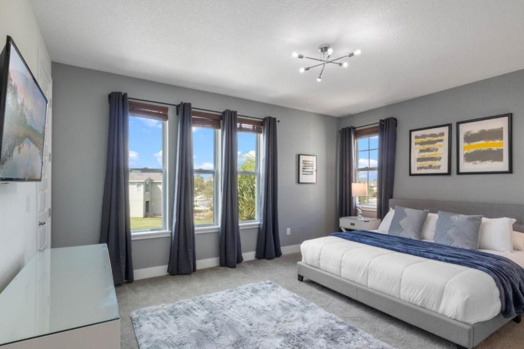 8 Bedroom- 7 Bathroom- Encore 7590ma Holiday home *