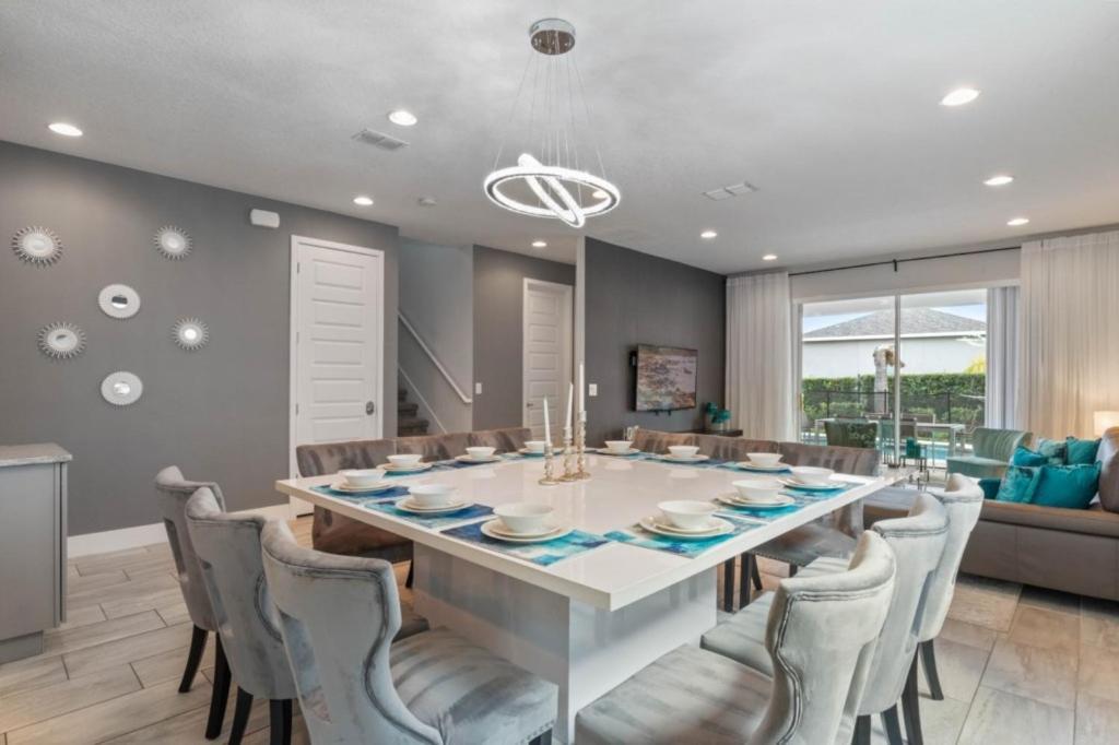 8 Bedroom- 7 Bathroom- Encore 7590ma Holiday home Orlando