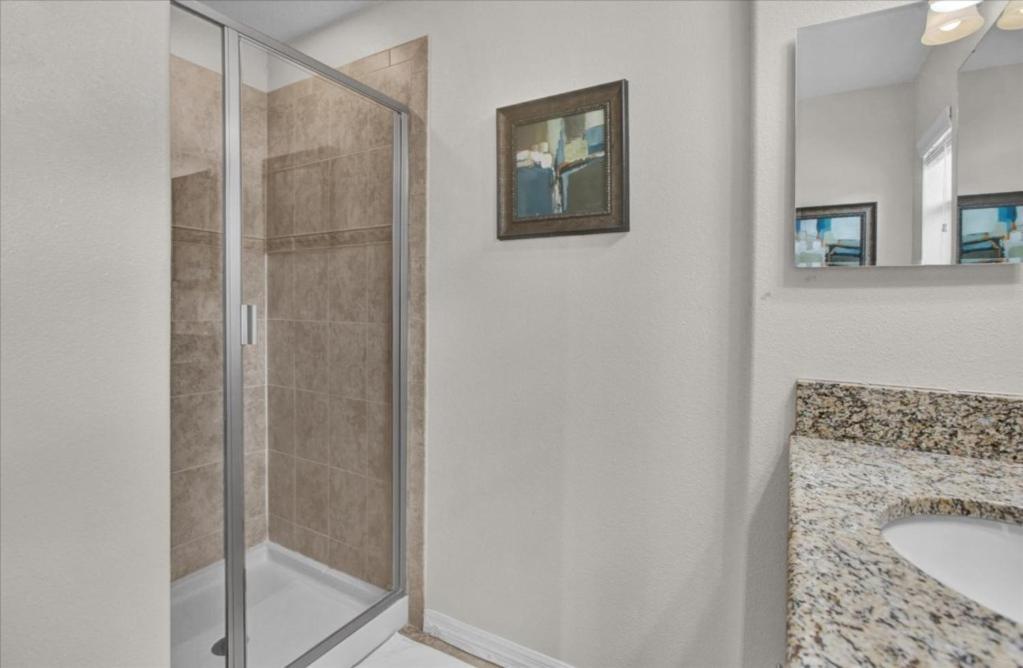 5 Bedrooms - 4 Bathrooms - Paradise Palms 8869 Cp Orlando
