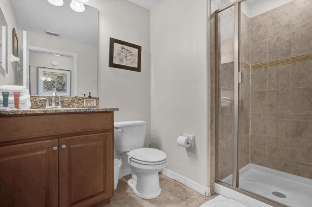 5 Bedrooms - 4 Bathrooms - Paradise Palms 8869 Cp *