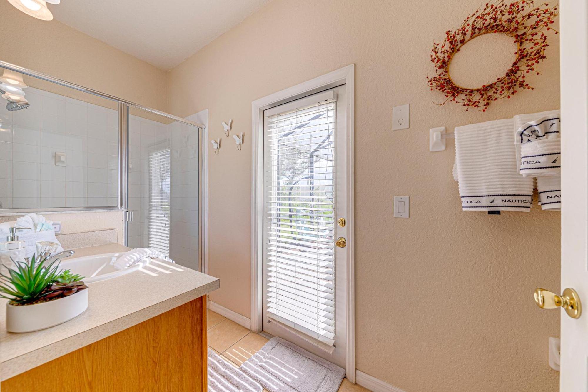 Villa Dream - New 4br/3ba - 6 Miles From