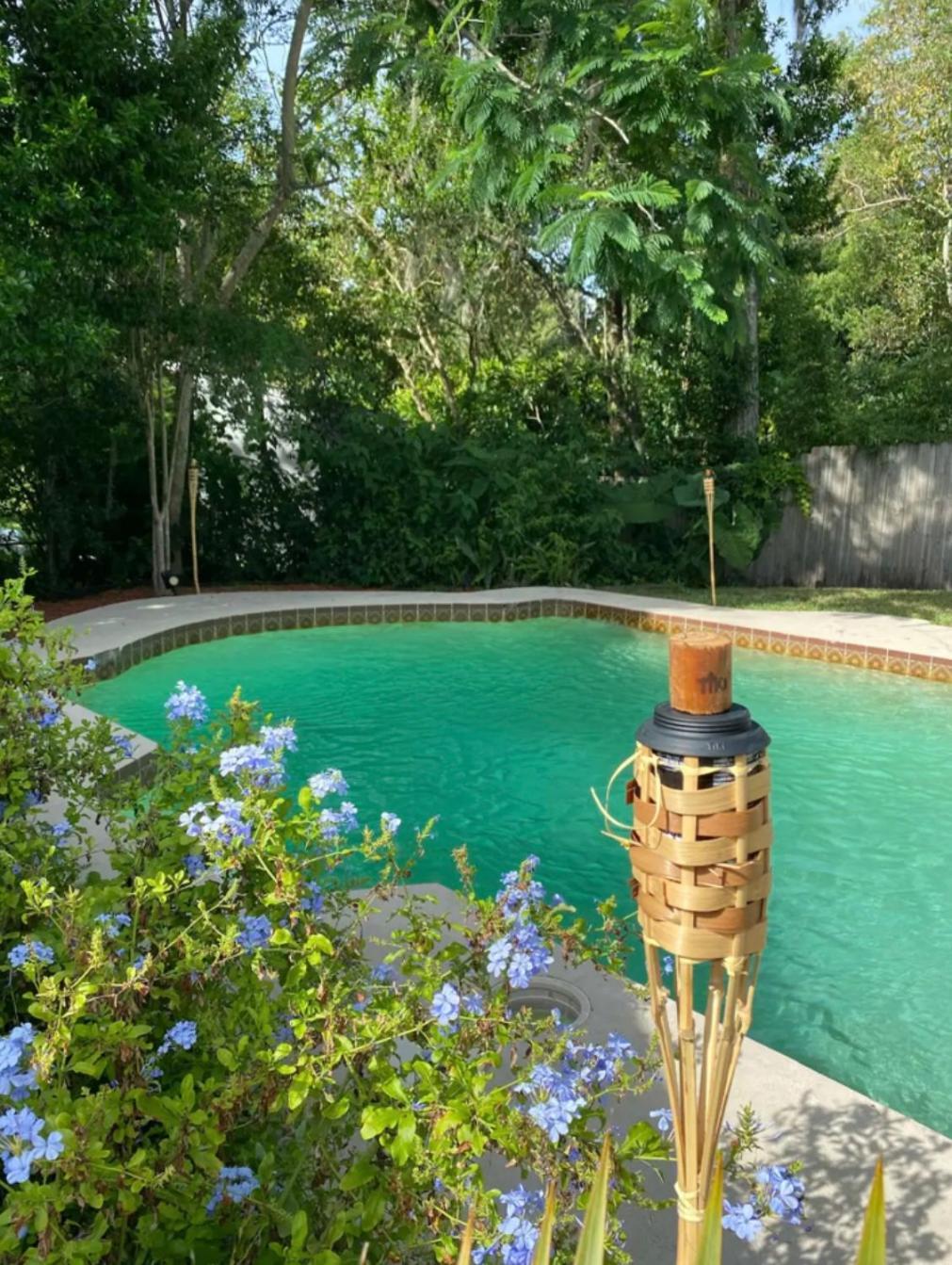 Beautiful Private With King Size Bed In Downtown Homestay
