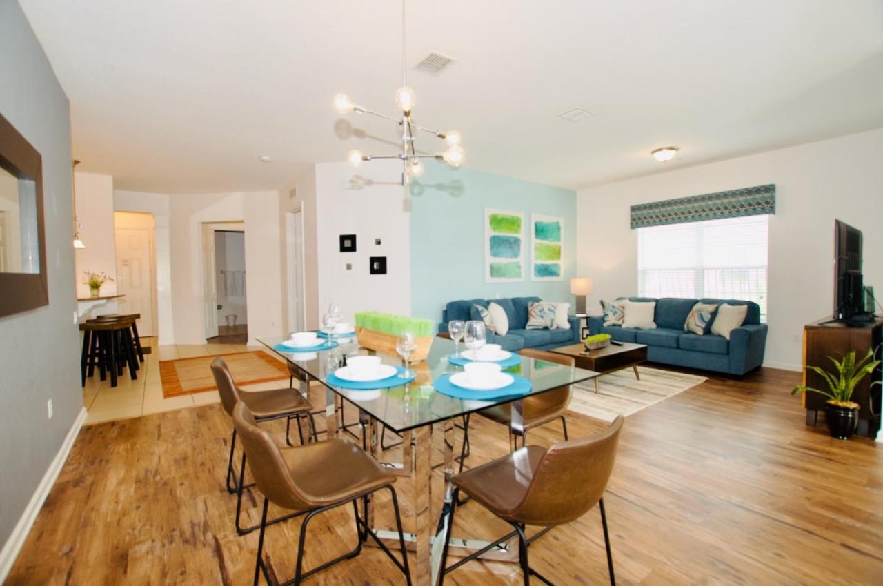 Vista Cay Luxury 4 Bedroom Apartment *