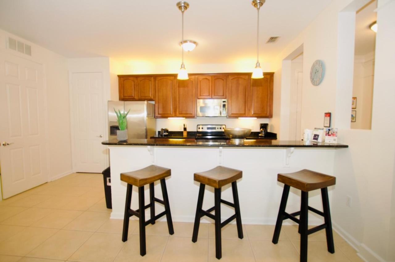 Vista Cay Luxury 2 Bedroom Apartment Orlando