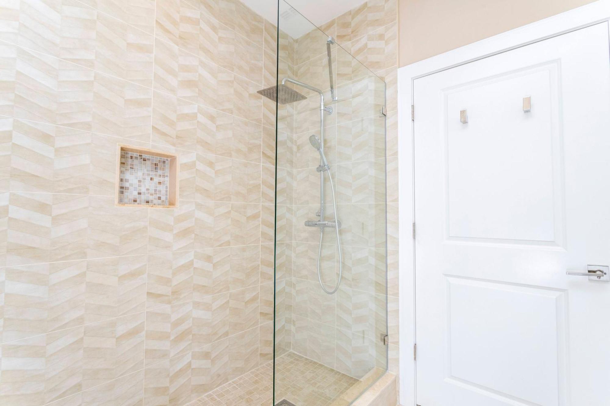 Holiday home 4 - 5 Min From - W Jacuzzi 7557