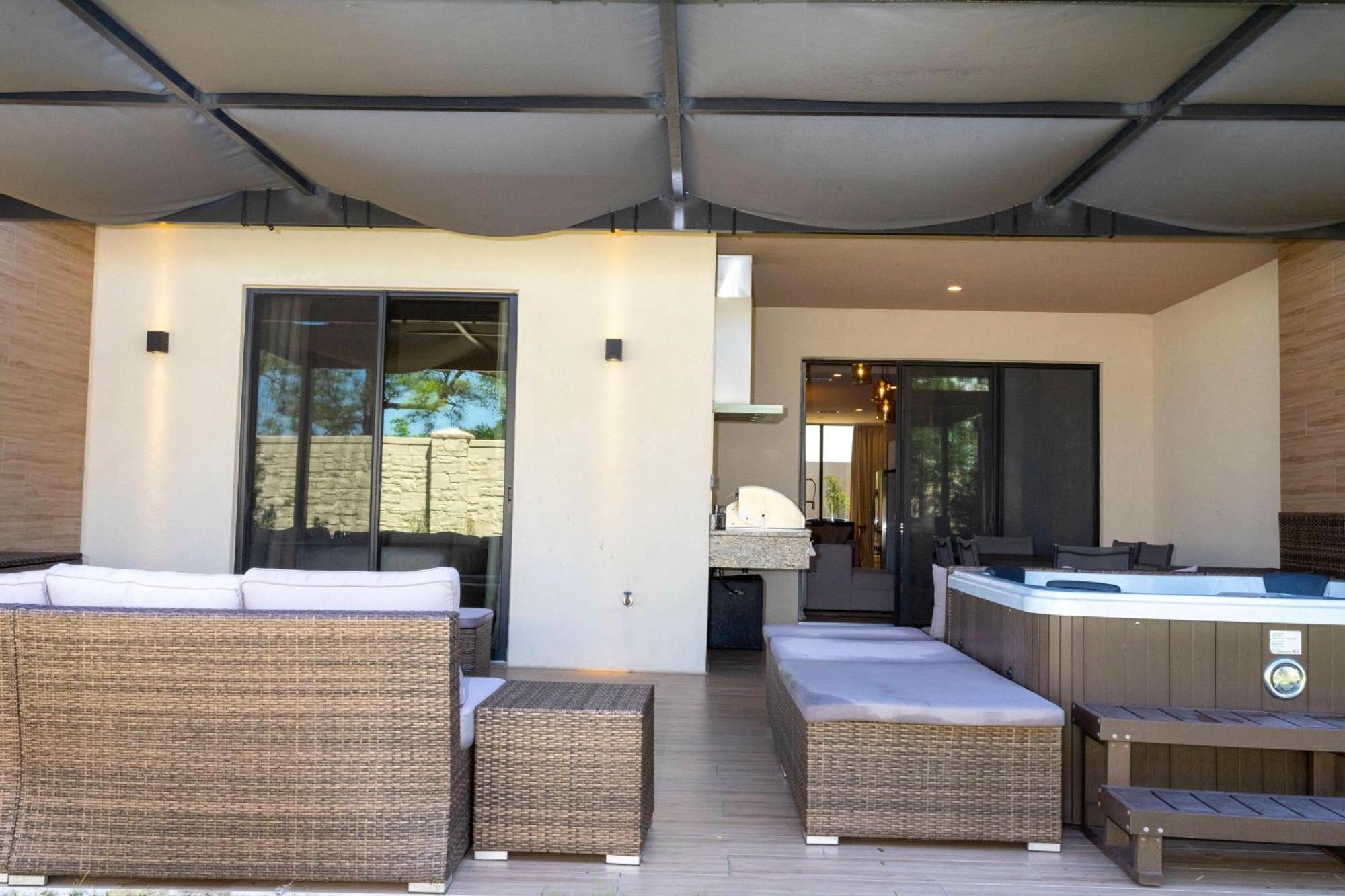 4 - 5 Min From - W Jacuzzi 7557 Orlando