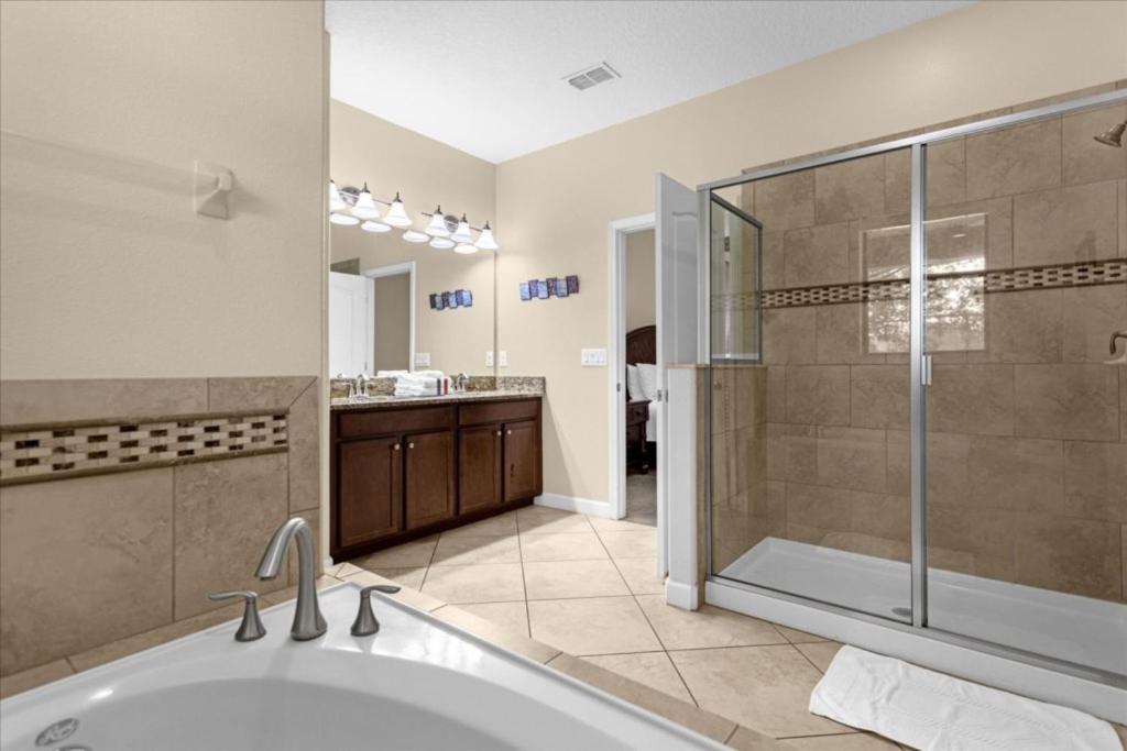 7 Bedrooms - 5 Bathrooms - Champions Gate 1532 Mv Holiday home
