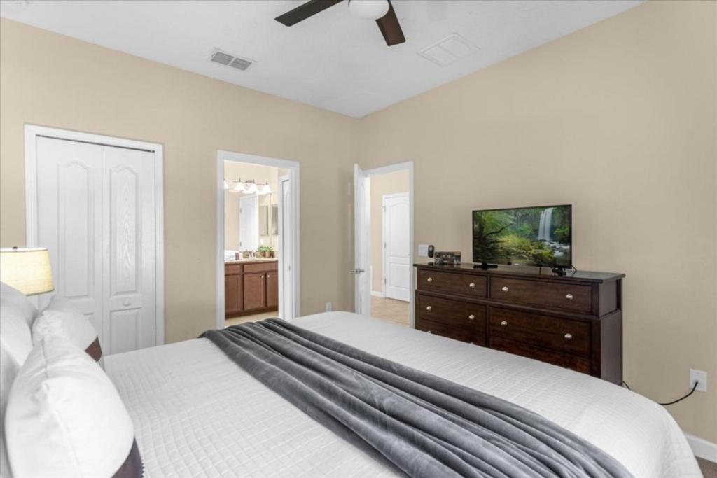 7 Bedrooms - 5 Bathrooms - Champions Gate 1532 Mv Holiday home *