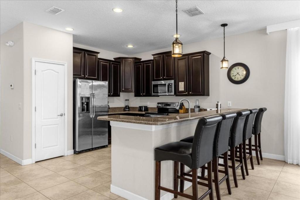 Holiday home 7 Bedrooms - 5 Bathrooms - Champions Gate 1532 Mv