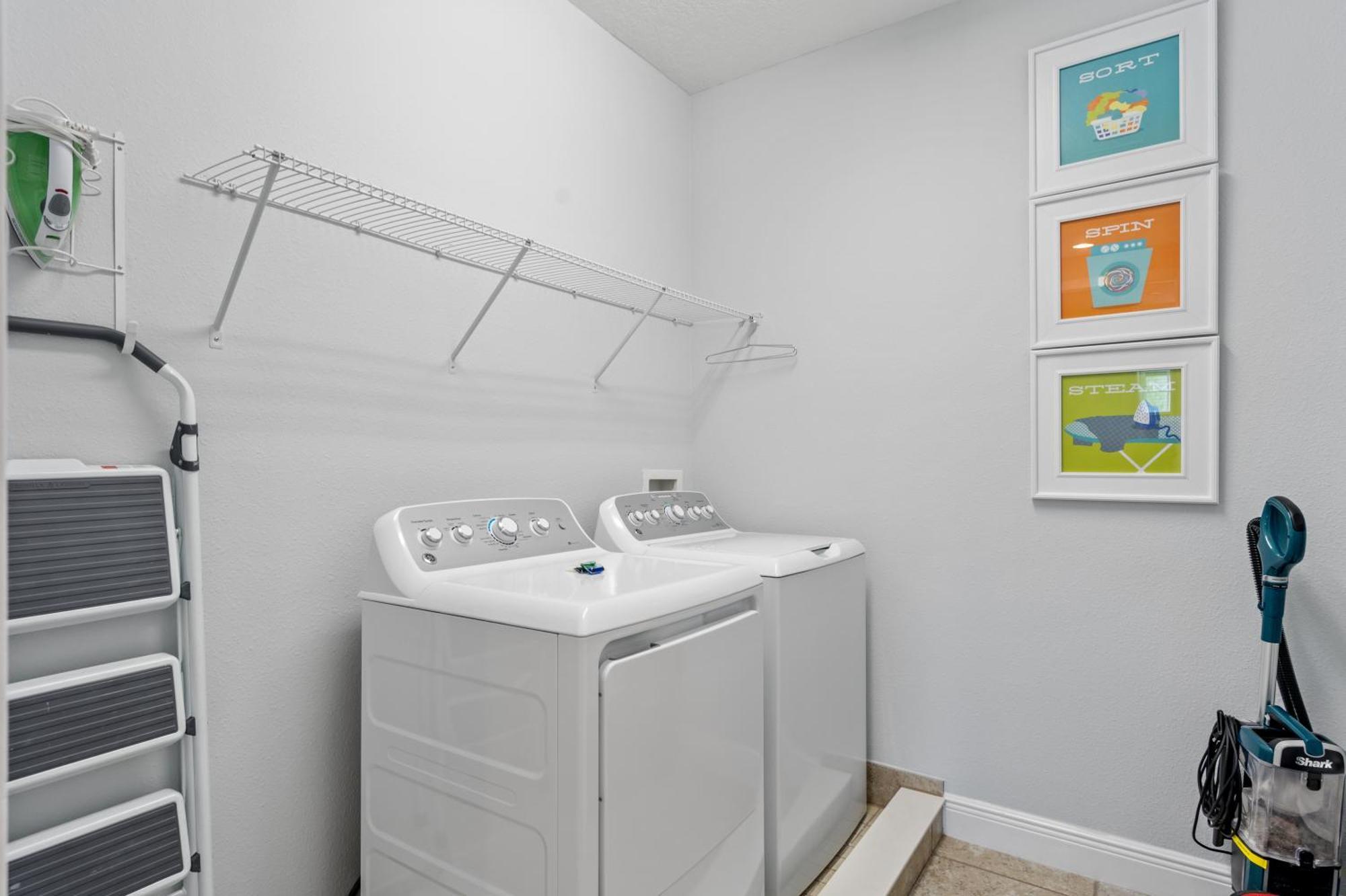 Encore 6 Bedroom Vacation With Pool 2301