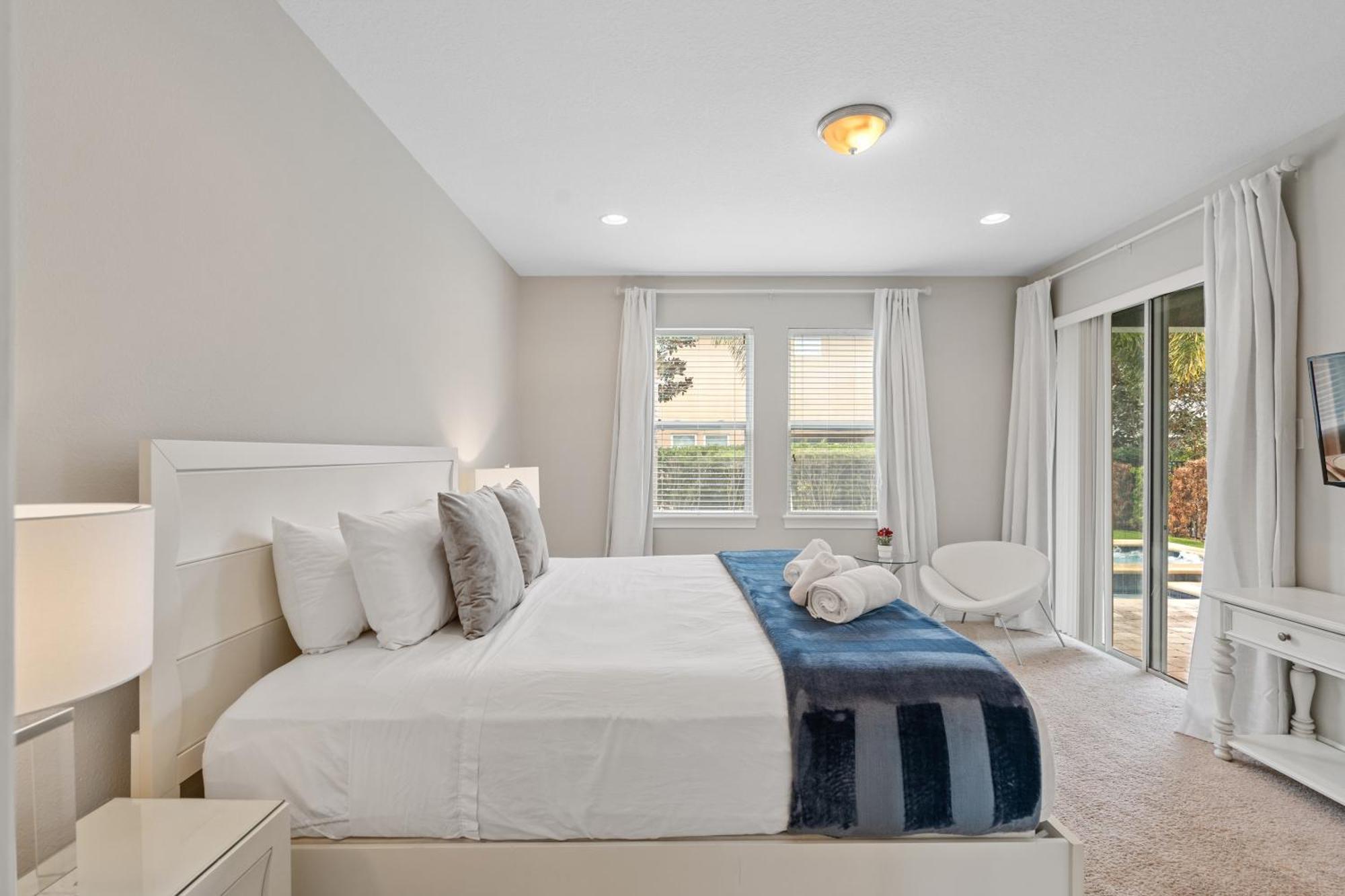 Encore 6 Bedroom Vacation With Pool 2301 Orlando