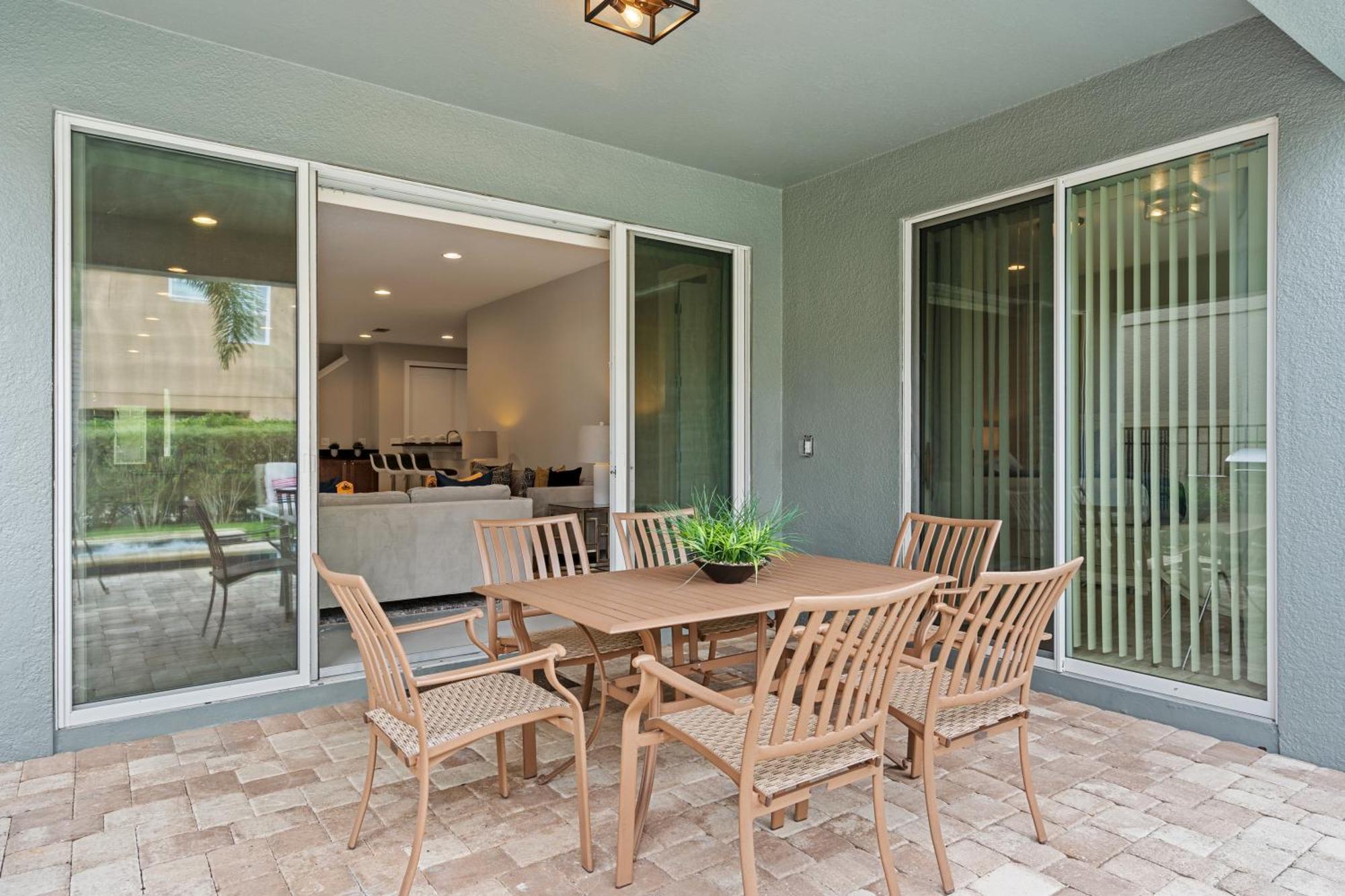 Encore 6 Bedroom Vacation With Pool 2301 Holiday home