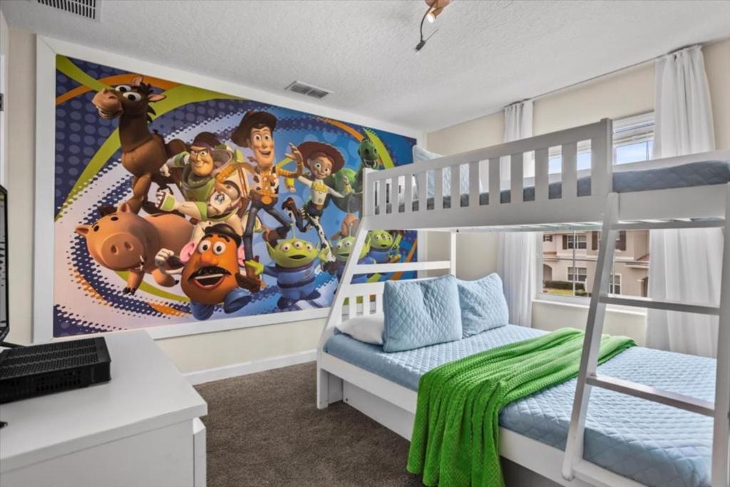 5 Bedrooms - 4 Bathrooms - Storey 4814 Rc Orlando