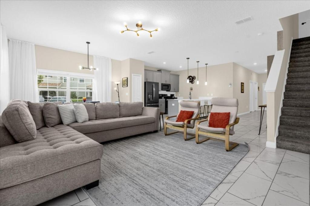 Holiday home 5 Bedrooms - 4 Bathrooms - Storey 4814 Rc