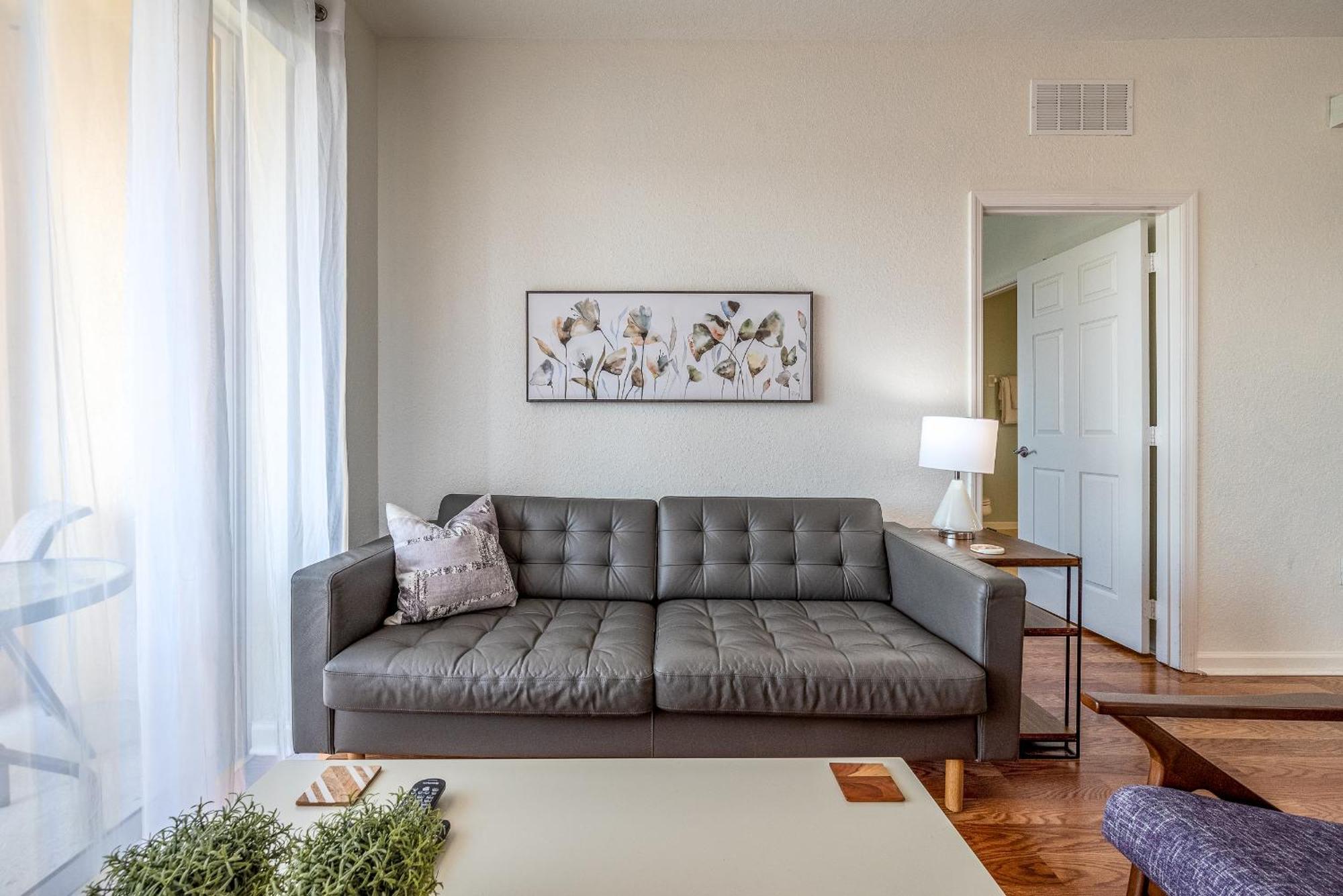 Apartment Stylish Vista Cay Luxury Star Near Theme Parks And Walk To The Convention Center