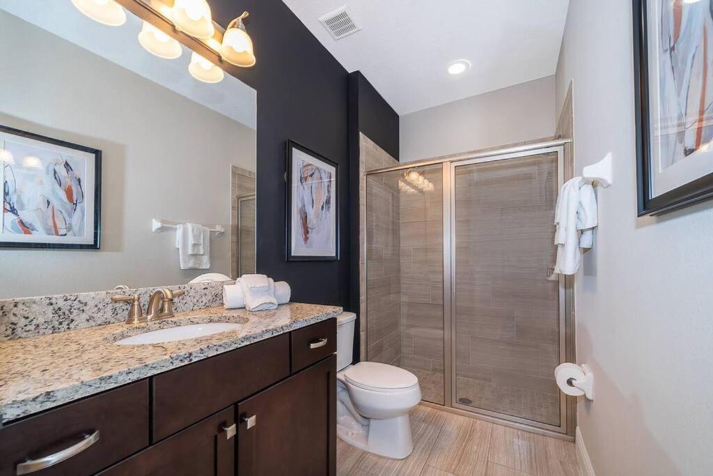 8br Mansion: Packed With Fun And Comfort For