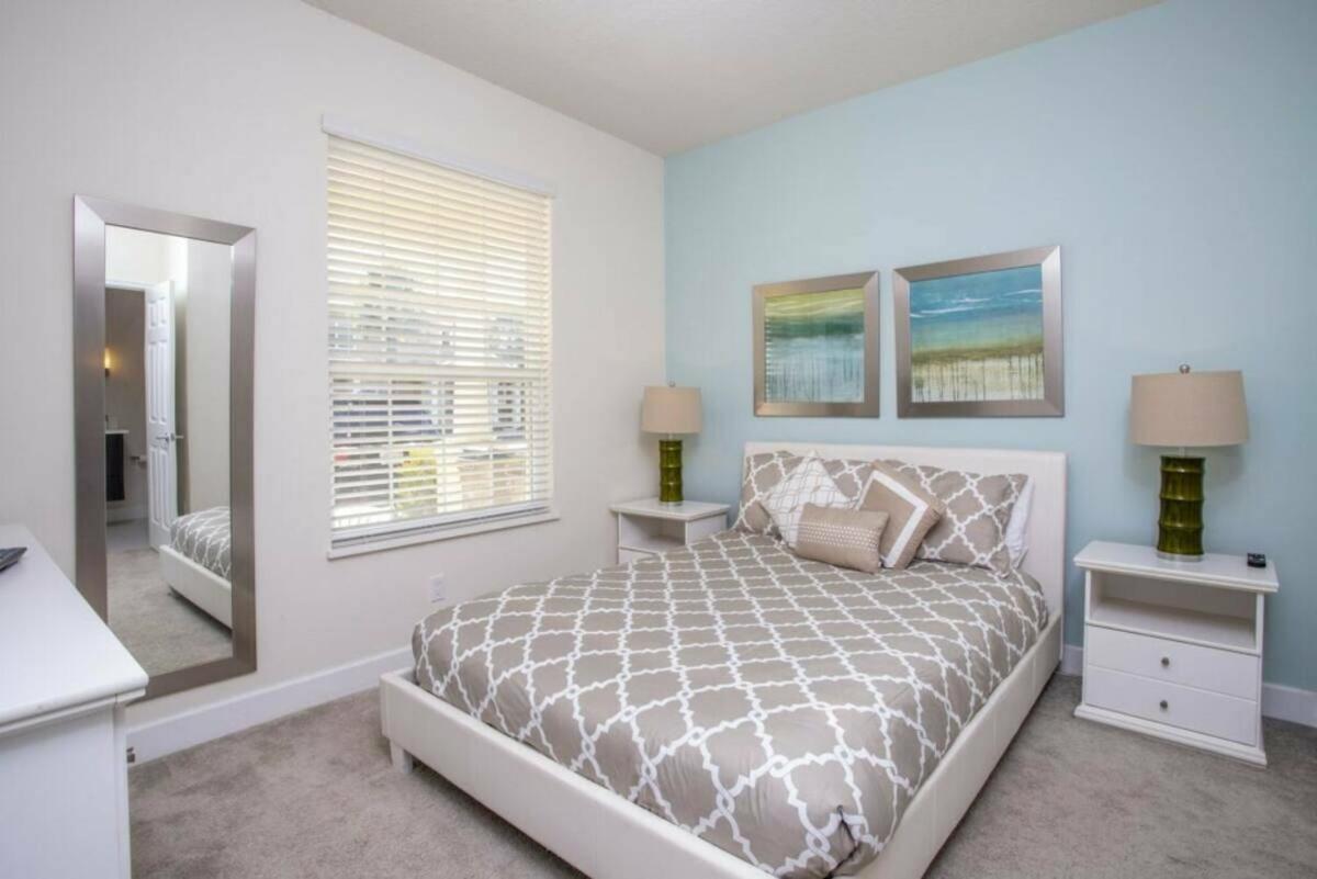 Serenity 3 Bedroom Vacation 17419 Holiday home *
