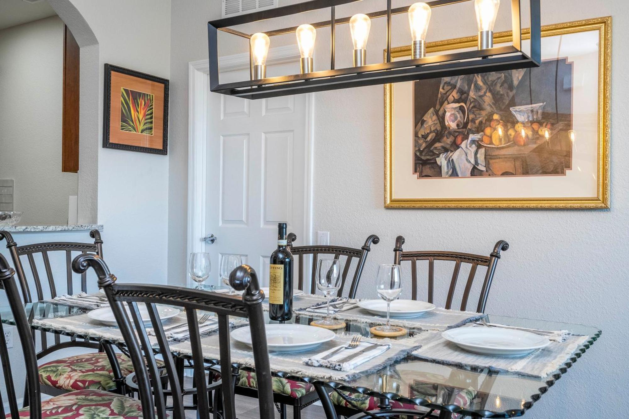 Location Location Near Parks! Int'l Dr Apartment Orlando
