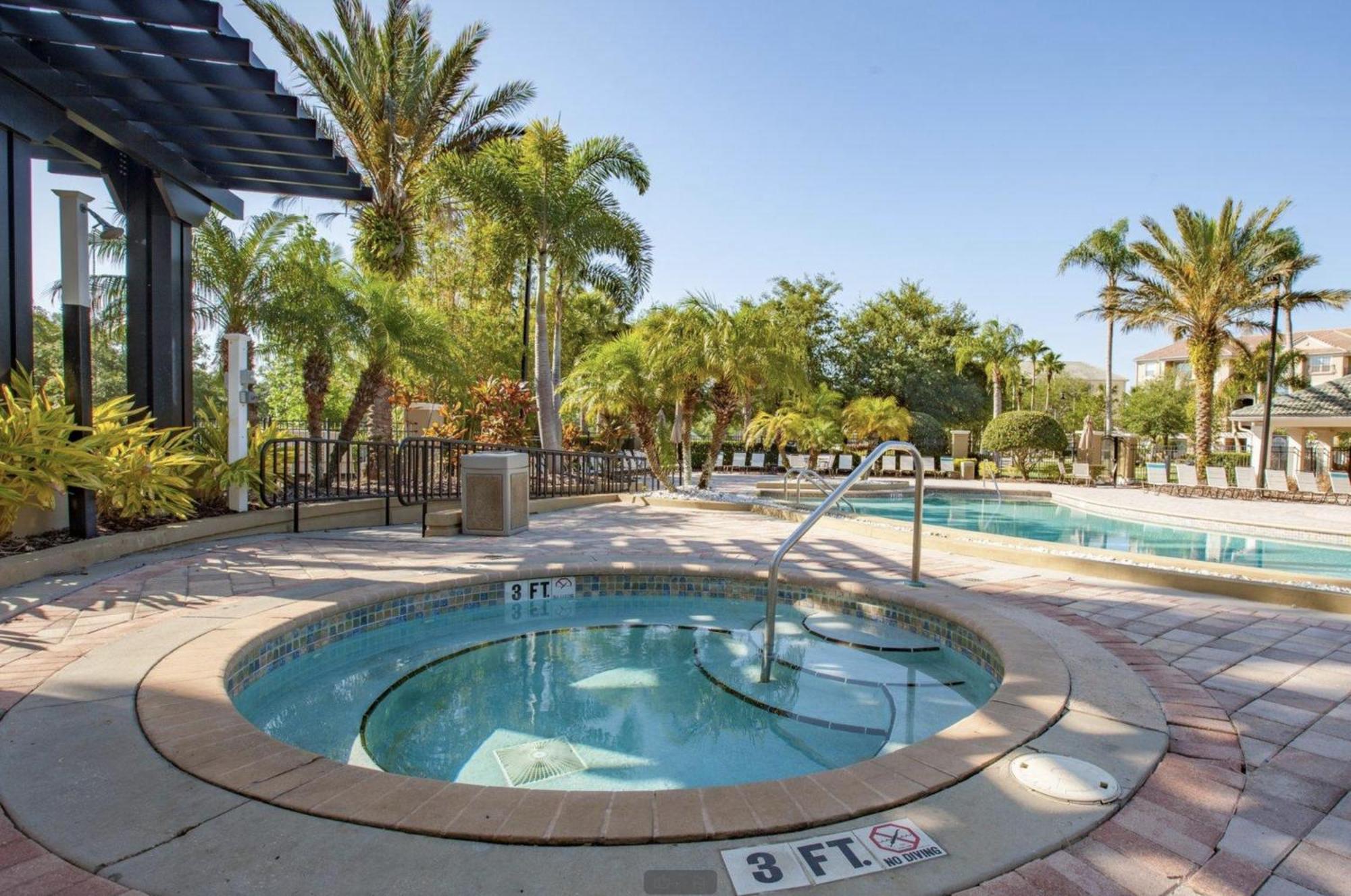 Location Location Near Parks! Int'l Dr Orlando