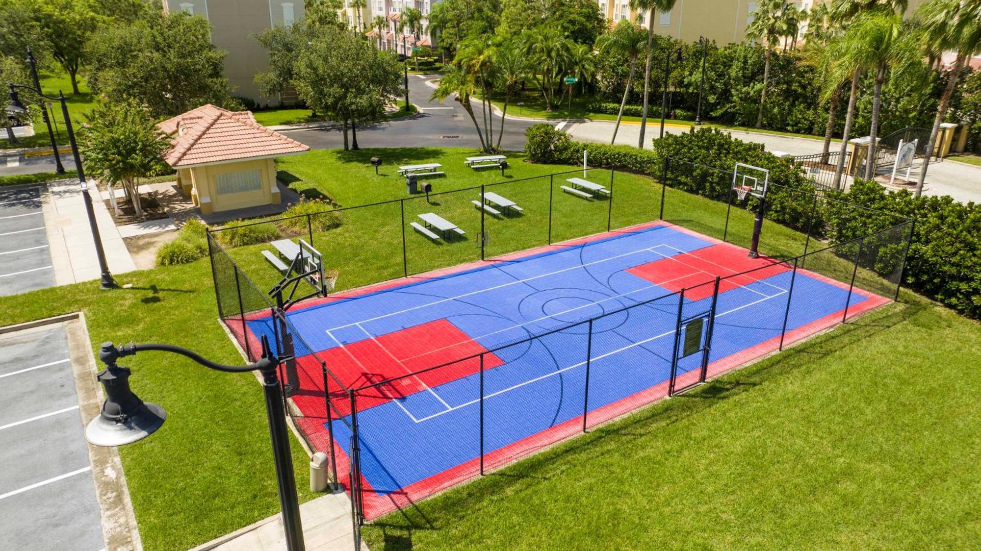 Location Location Near Parks! Int'l Dr * Orlando