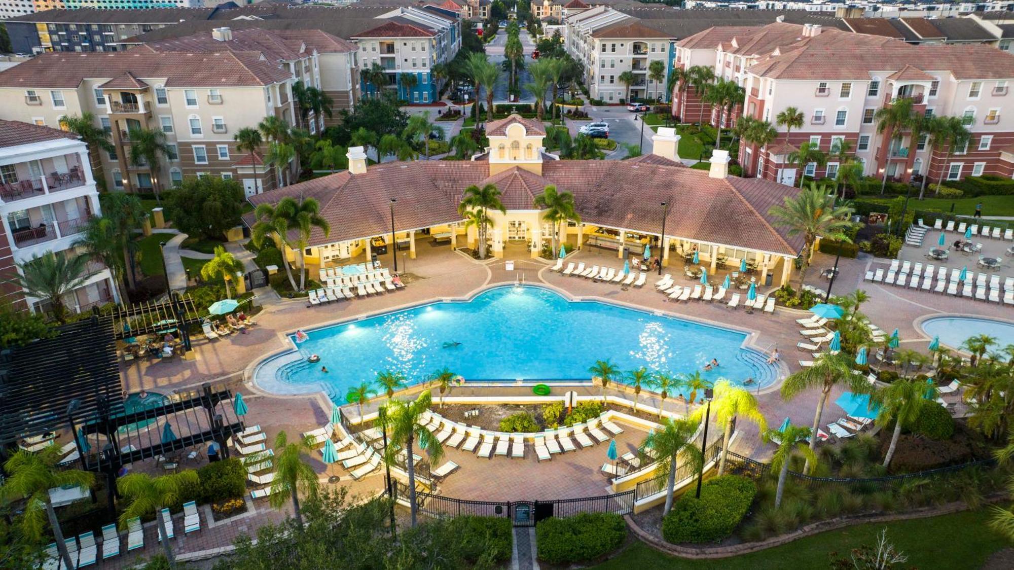 Location Location Near Parks! Int'l Dr Orlando