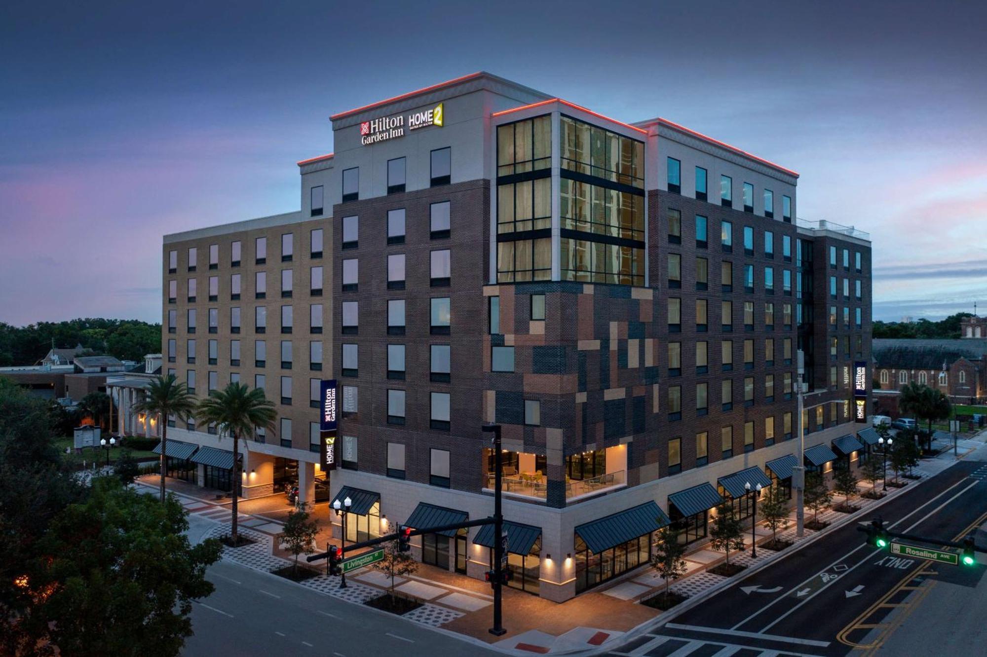 Hilton Garden Downtown 3*