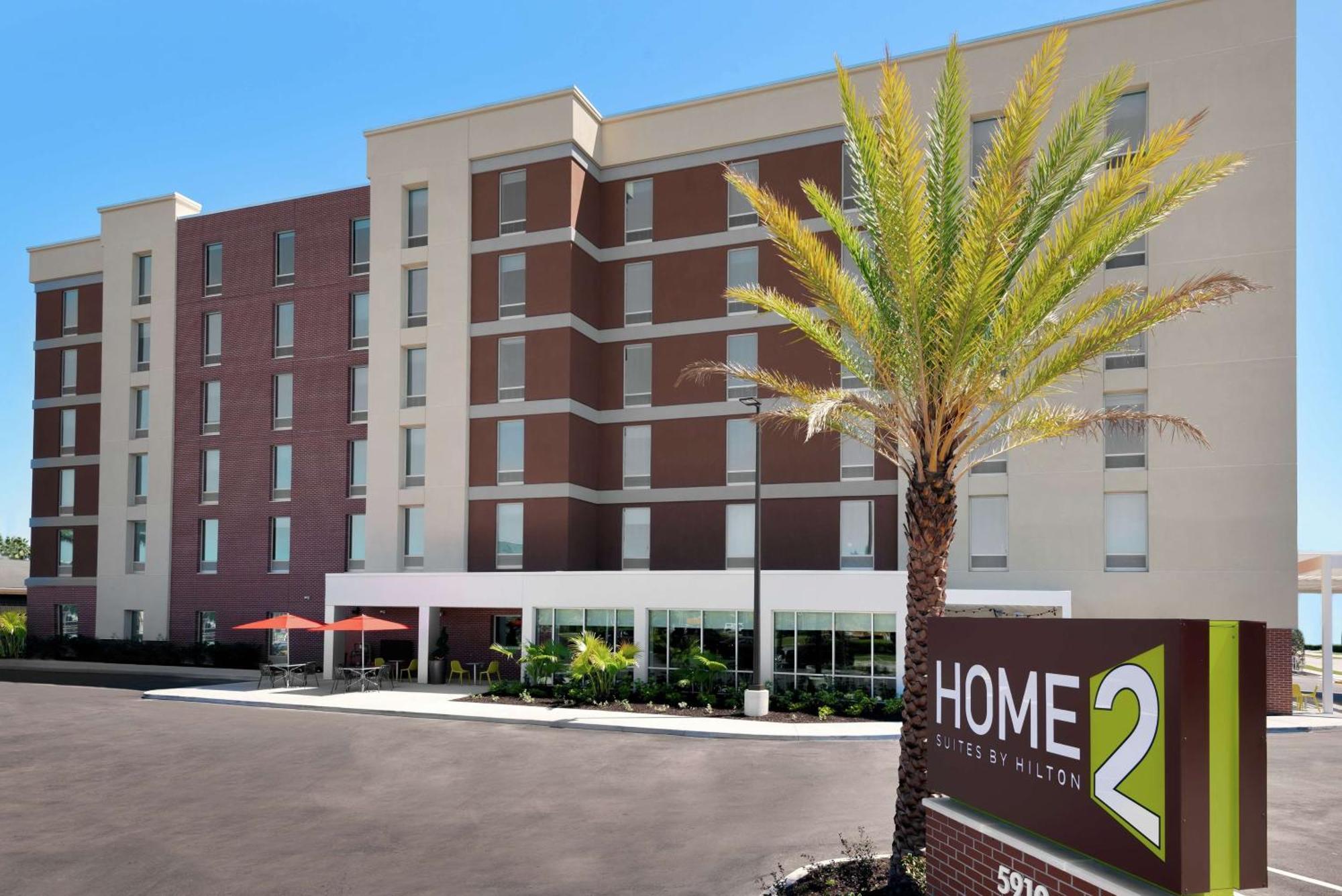 Home2 By Hilton Near Universal Hotel 3*
