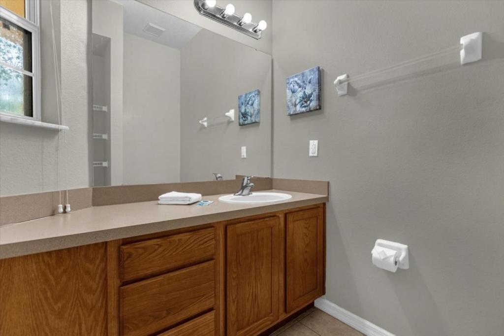 3 Bedrooms - 2,5 Bathrooms - Encantada 3122 Yl