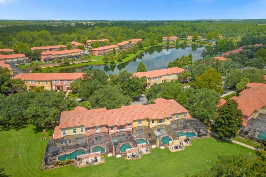 3 Bedrooms - 2,5 Bathrooms - Encantada 3122 Yl