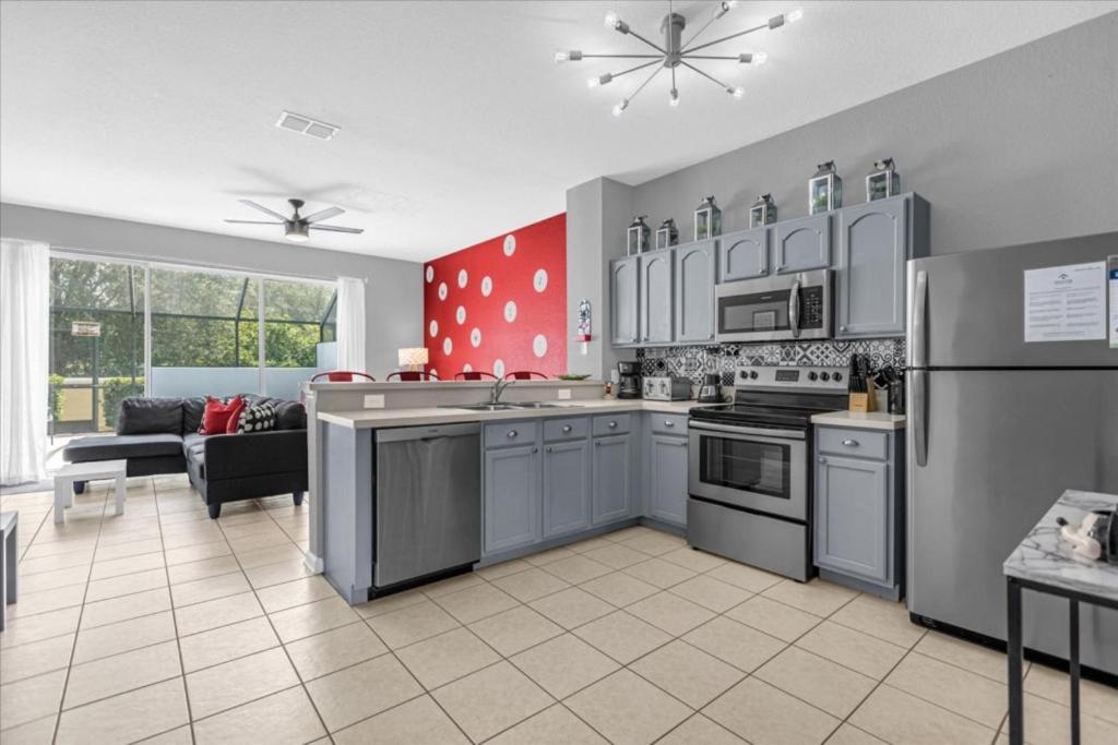 Holiday home 3 Bedrooms - 3 Bathrooms - Windsor Hills 7658 Kc