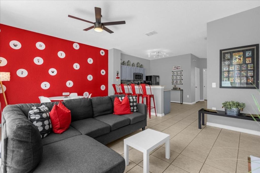 3 Bedrooms - 3 Bathrooms - Windsor Hills 7658 Kc Holiday home