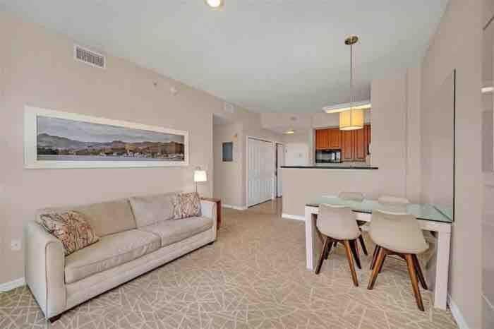 Apartment The Point Universal *