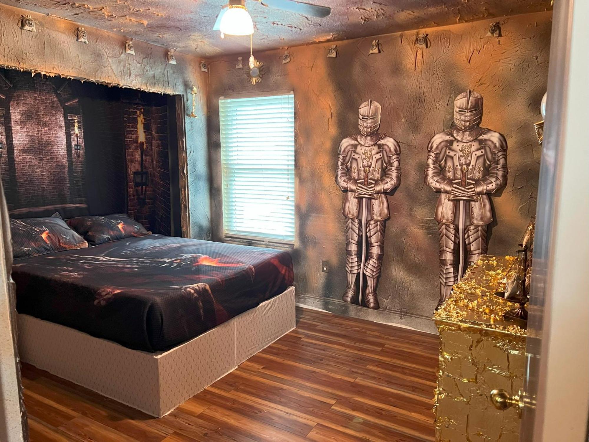 Magical Castle Near Theme Parks Holiday home Orlando
