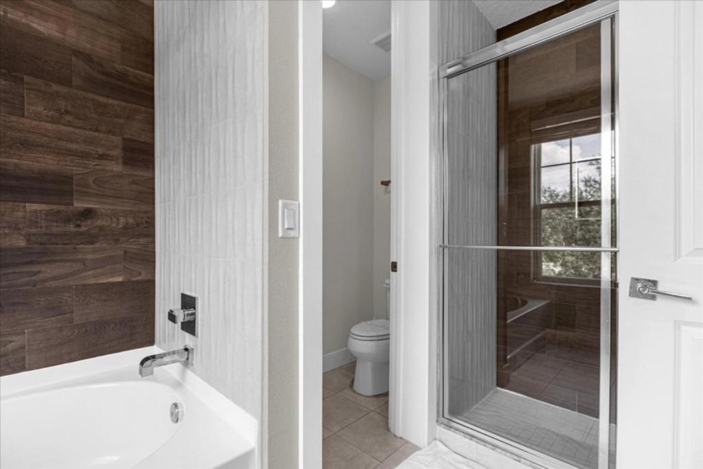 6 Bedrooms - 7 Bathrooms - Summerville 2626 Ss *