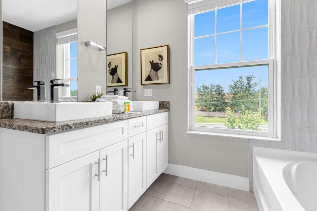 6 Bedrooms - 7 Bathrooms - Summerville 2626 Ss Holiday home *