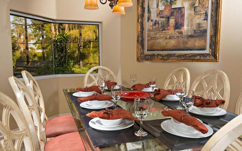 Lakeside Villa: Opulent 8br Paradise In St. Georges Manor, Formosa Gardens, Fl Apartment Orlando