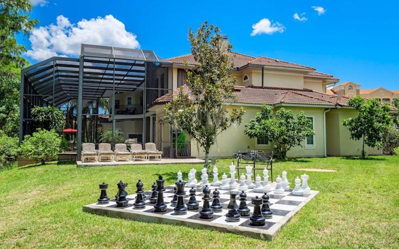 Apartment Lakeside Villa: Opulent 8br Paradise In St. Georges Manor, Formosa Gardens, Fl