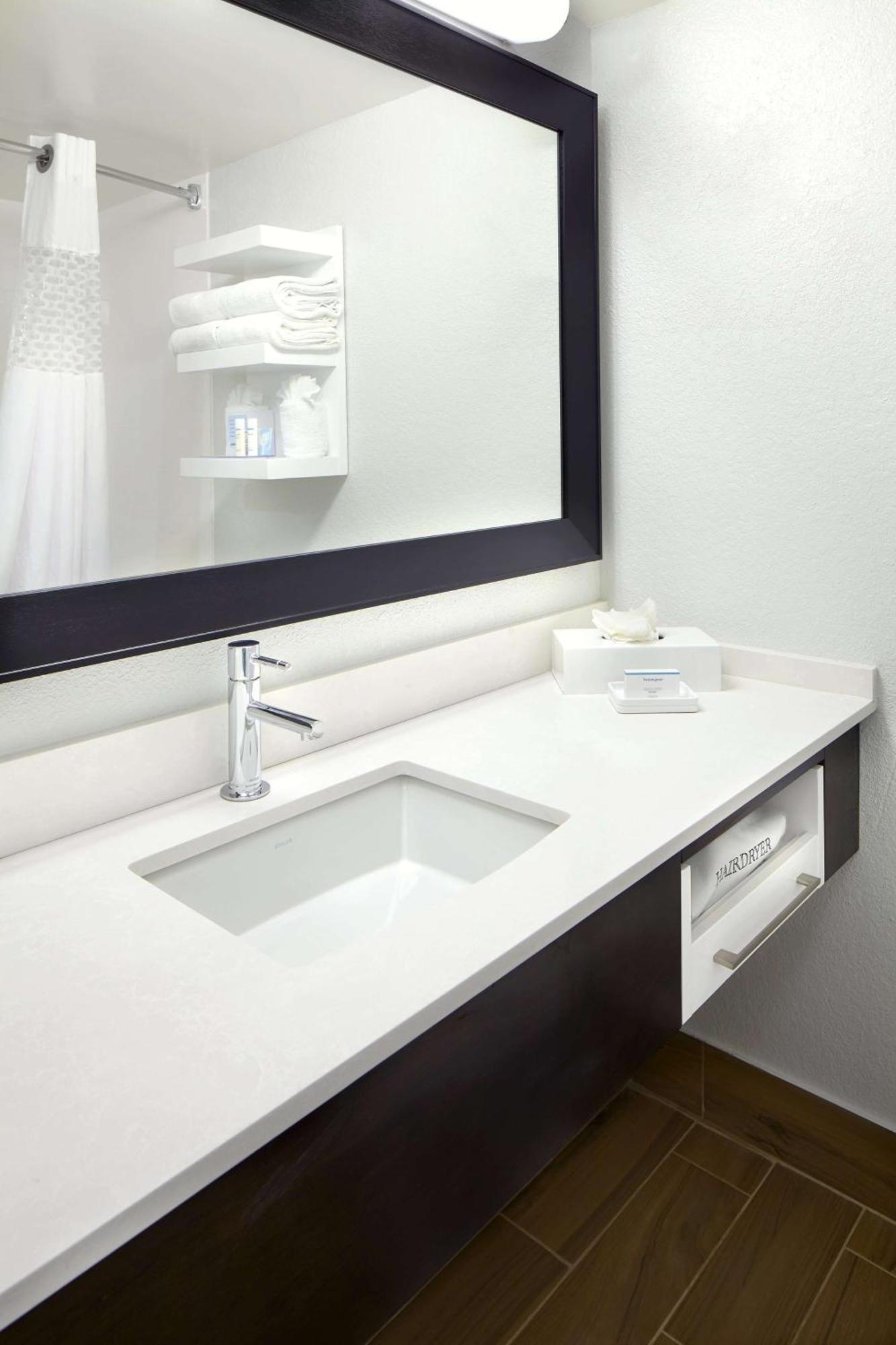 Hampton Near Universal Blv/international Dr Hotel 3*