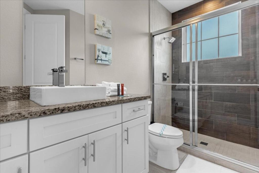 5 Bedrooms-6 Bathrooms-summerville Resort2668 Ss Holiday home